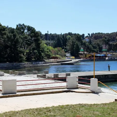 With Wifi - 13822 Pola